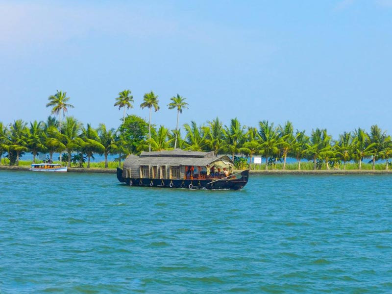 Kerala Houseboat Tour